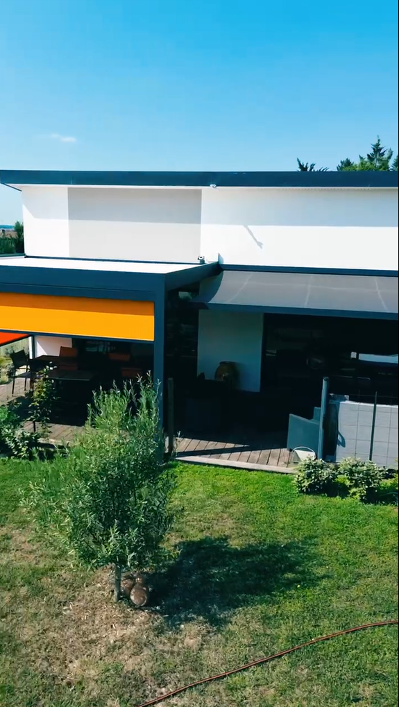 pergola bioclimatiques avec store latéral