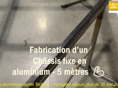 🎨 Un châssis fixe en aluminium sur-mesure, fabriqué dans notre atelier Gersois ! 🛠️