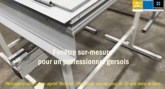 fenetre sur mesure auch